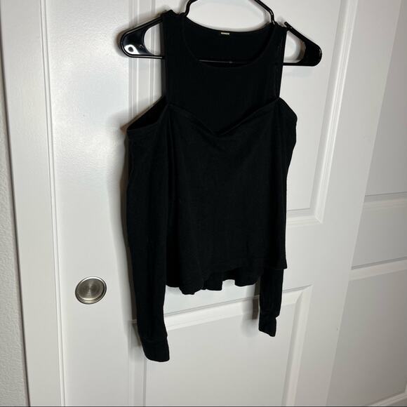MONROW Black Ribbed Cold Shoulder Double Layered Top Size XS - Picture 2 of 6